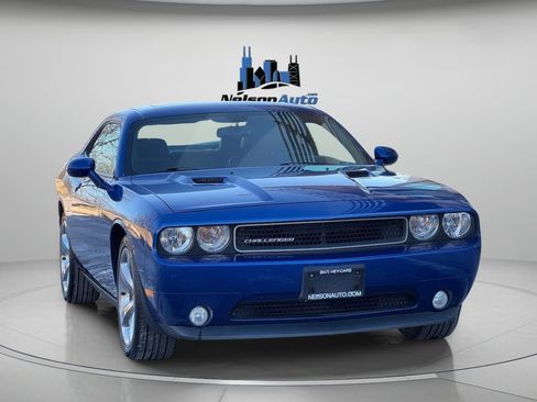 Used 2012 Dodge Challenger SXT Plus image 12