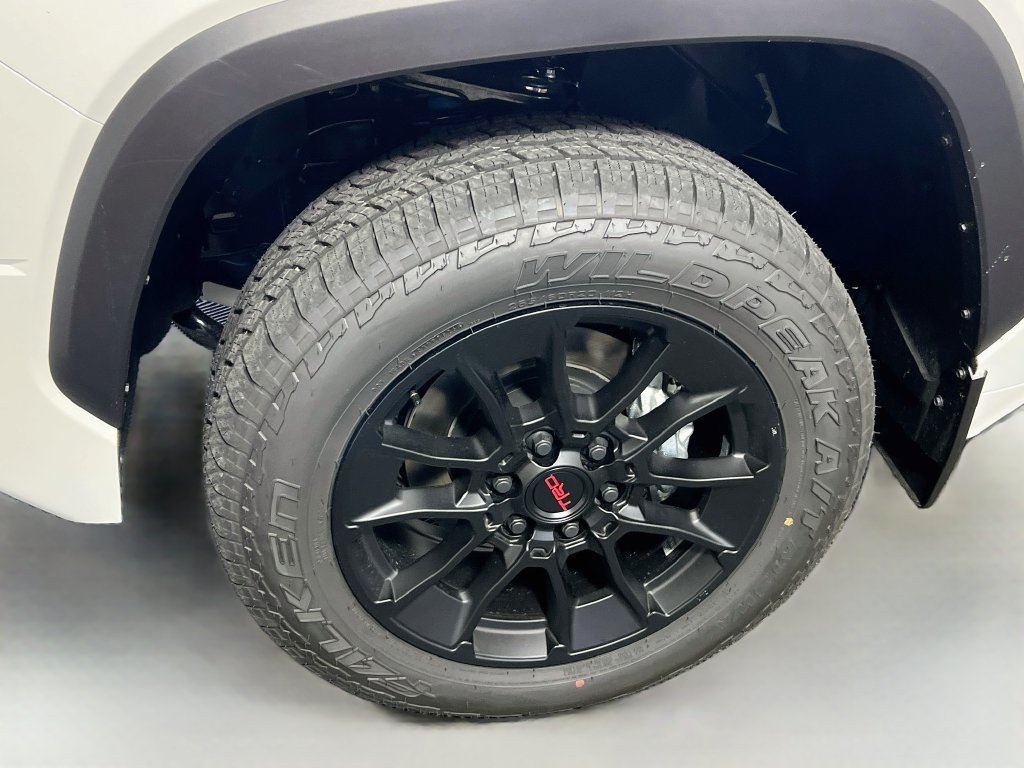 New 2026 Toyota Tundra Limited AWD/4WD image 11