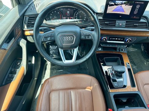 Used 2021 Audi Q5 Premium w/ Convenience Package image 16