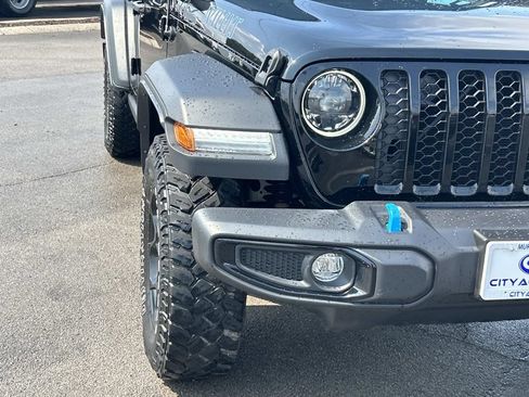 Used 2023 Jeep Wrangler Unlimited w/ Sun & Screen Package AWD/4WD image 11