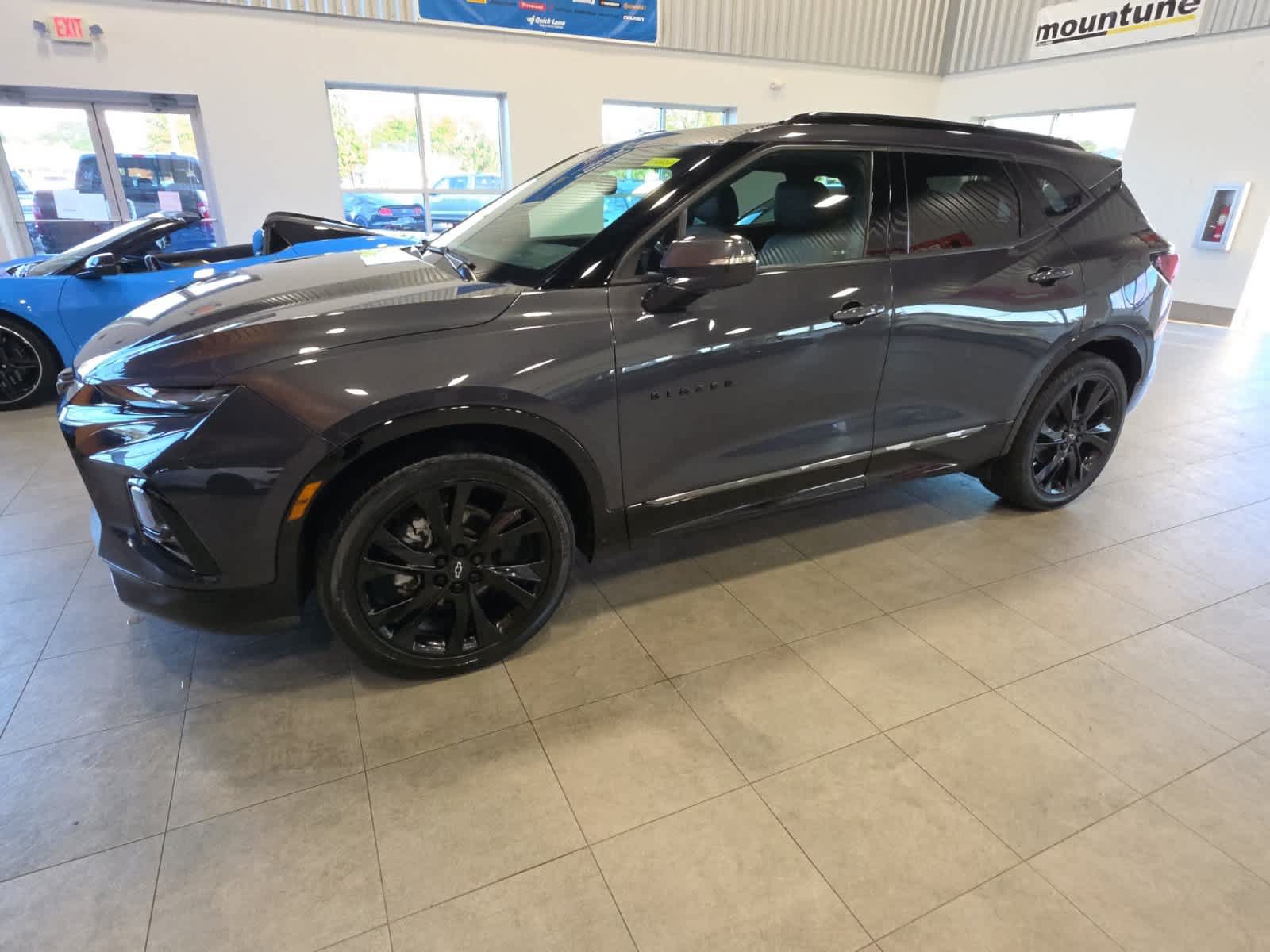 Used 2021 Chevrolet Blazer RS w/ Enhanced Convenience Package AWD/4WD image 13