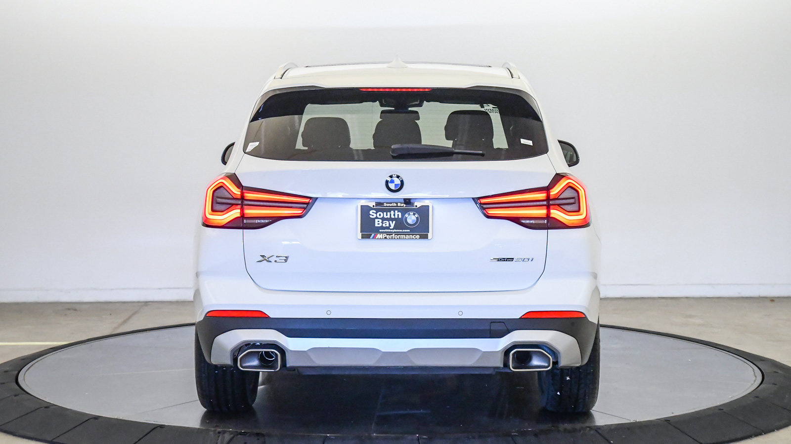 Certified 2024 BMW X3 sDrive30i w/ Convenience Package RWD image 3