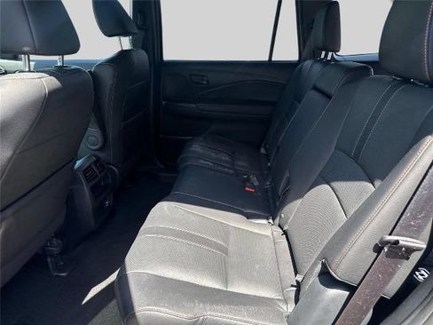 Used 2023 Honda Passport TrailSport image 15