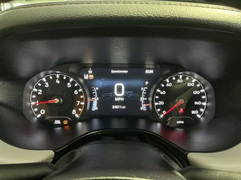 Used 2024 Jeep Compass Limited w/ Sun and Sound Group AWD/4WD image 18