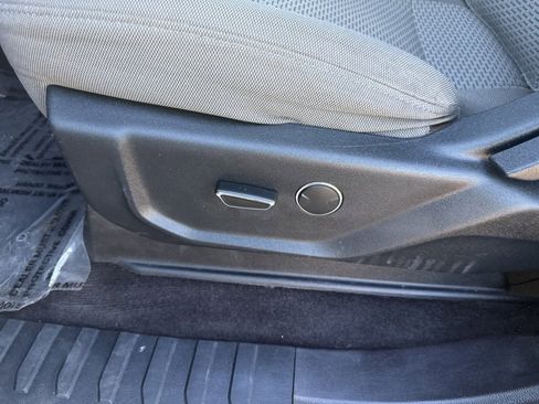 Used 2015 Ford F150 XLT w/ Equipment Group 301A Mid image 20