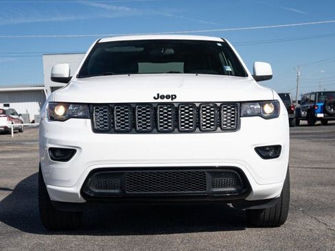 Certified 2021 Jeep Grand Cherokee Laredo X image 8