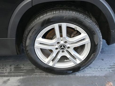 Used 2023 Mercedes-Benz GLB 250 4MATIC image 12