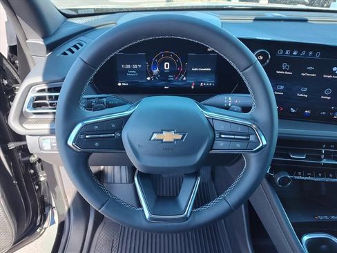 New 2026 Chevrolet Traverse LT w/ LPO, Floor Liner Package FWD image 10