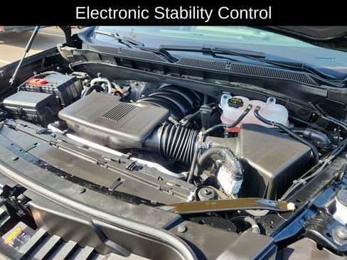 Used 2026 Chevrolet Tahoe Z71 AWD/4WD image 16
