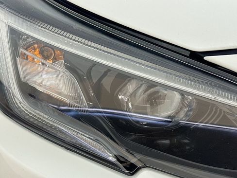 Used 2022 Subaru Outback Premium image 36