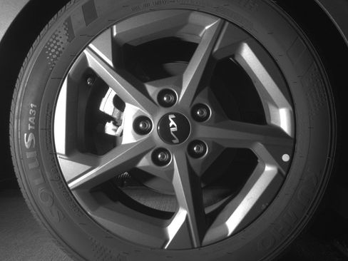 Used 2025 Kia K4 FWD image 15