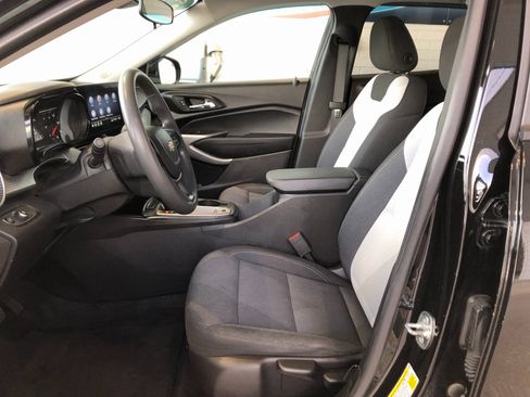 Certified 2024 Chevrolet Trax LS w/ LS Convenience Package image 19