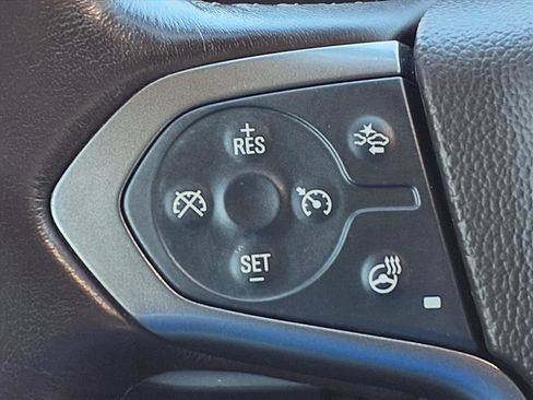 Used 2020 Chevrolet Suburban Premier image 15