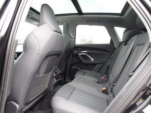 New 2025 Audi Q5 Premium Plus image 6