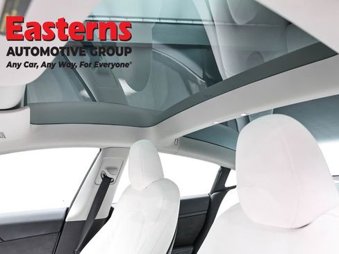 Used 2023 Tesla Model 3 Standard Range image 29