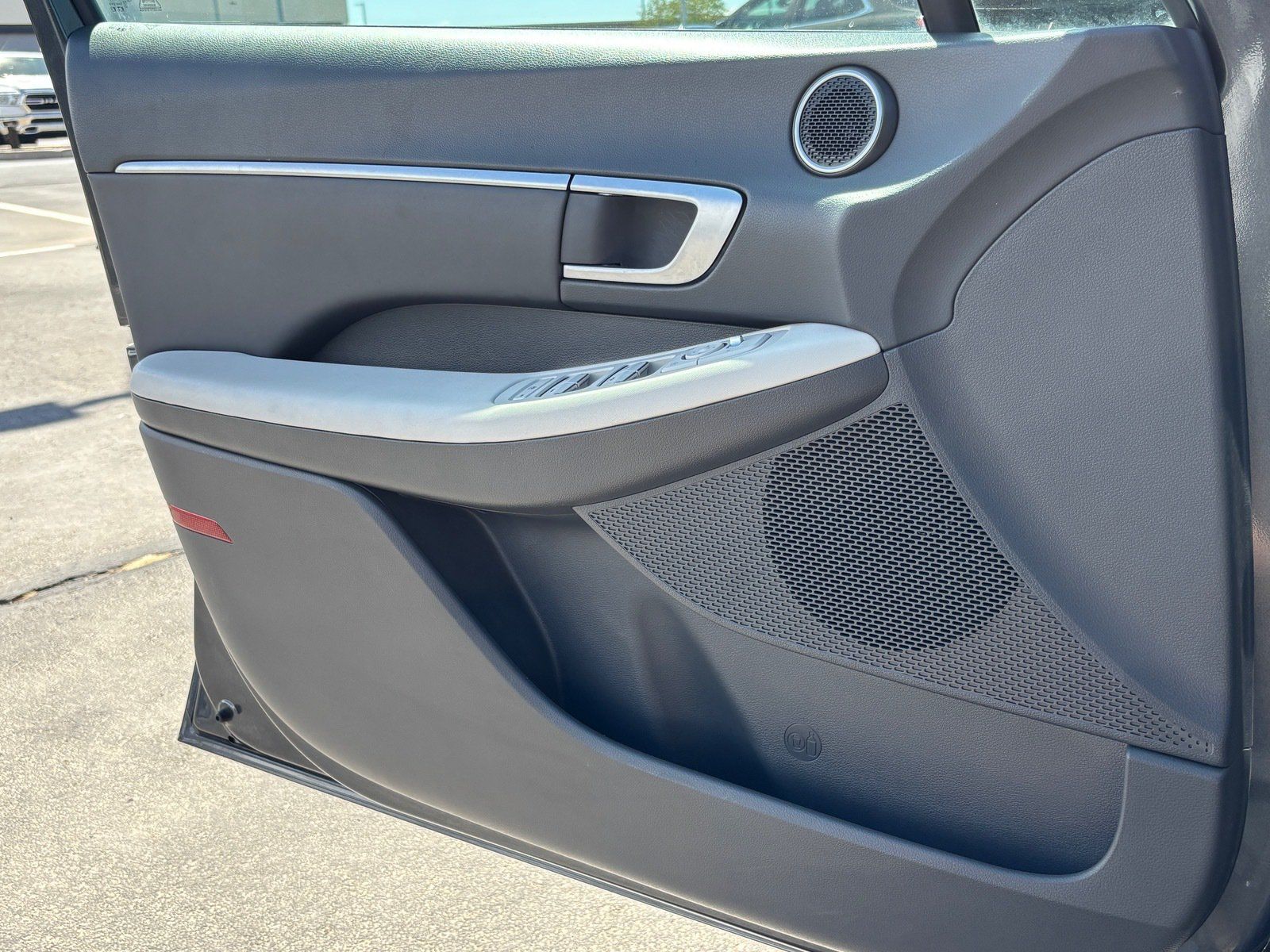 Used 2025 Hyundai Sonata SEL FWD image 11