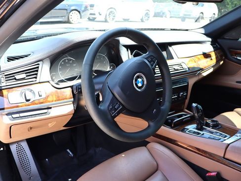 Used 2014 BMW 750Li xDrive AWD/4WD image 16