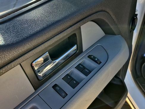 Used 2014 Ford F150 XLT w/ XLT Chrome Package image 14