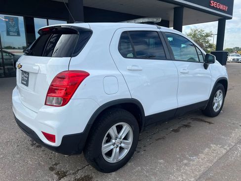 Used 2020 Chevrolet Trax LS w/ Tint and Cruise Package image 9