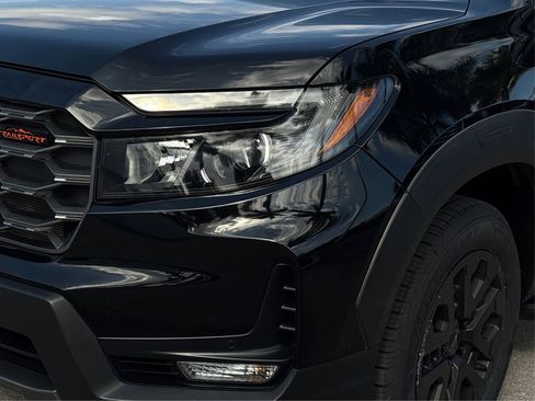 Used 2023 Honda Passport TrailSport image 13