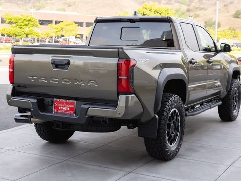 New 2026 Toyota Tacoma TRD Off-Road w/ TRD Off Road Premium Package AWD/4WD image 6