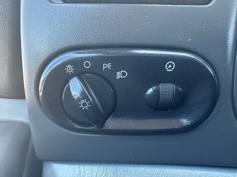 Used 2004 Ford Excursion XLT AWD/4WD image 21
