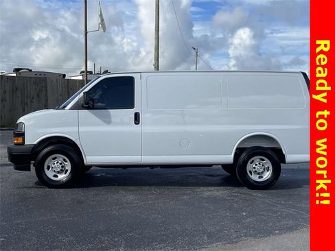 Certified 2025 Chevrolet Express 2500 Work Van w/ Driver Convenience Package image 2
