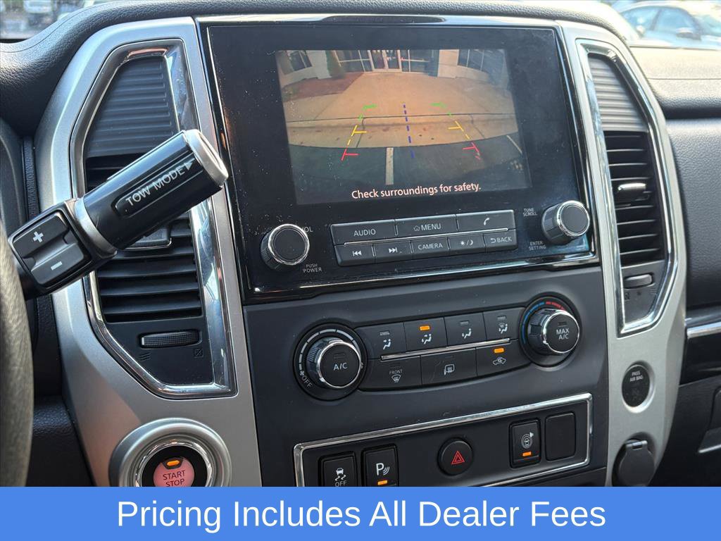 Used 2021 Nissan Titan SV AWD/4WD image 11