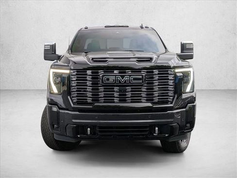 Used 2025 GMC Sierra 2500 Denali Ultimate w/ Max Trailering Package AWD/4WD image 2