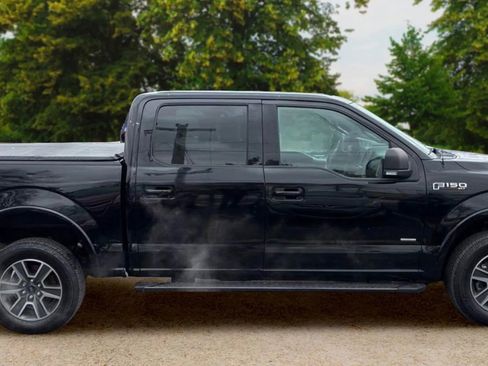 Used 2016 Ford F150 XLT w/ Equipment Group 302A Luxury image 9