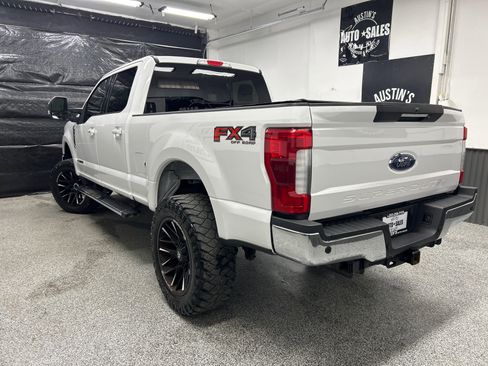Used 2019 Ford F350 Lariat w/ Lariat Ultimate Package image 4
