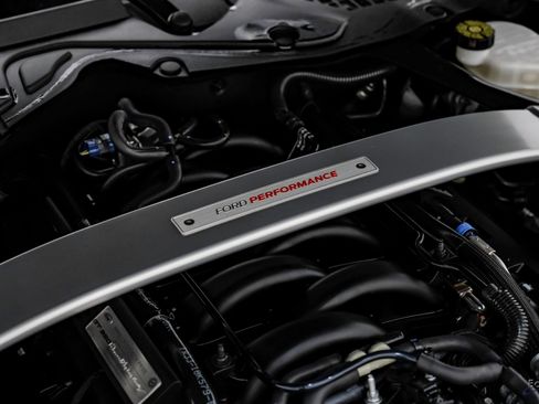 Used 2018 Ford Mustang Shelby GT350R w/ GT350R Equipment Group 920A RWD image 86