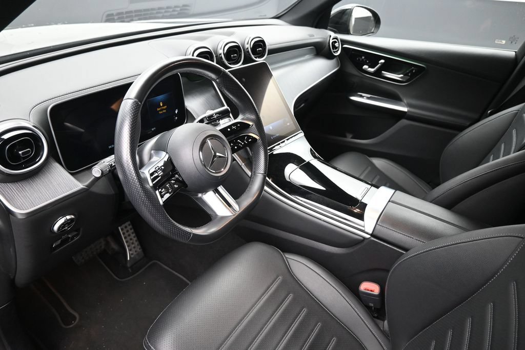 Used 2023 Mercedes-Benz GLC 300 image 19
