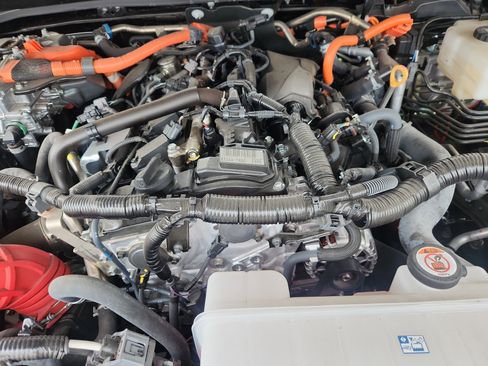 Used 2025 Toyota Tacoma TRD Pro AWD/4WD image 16