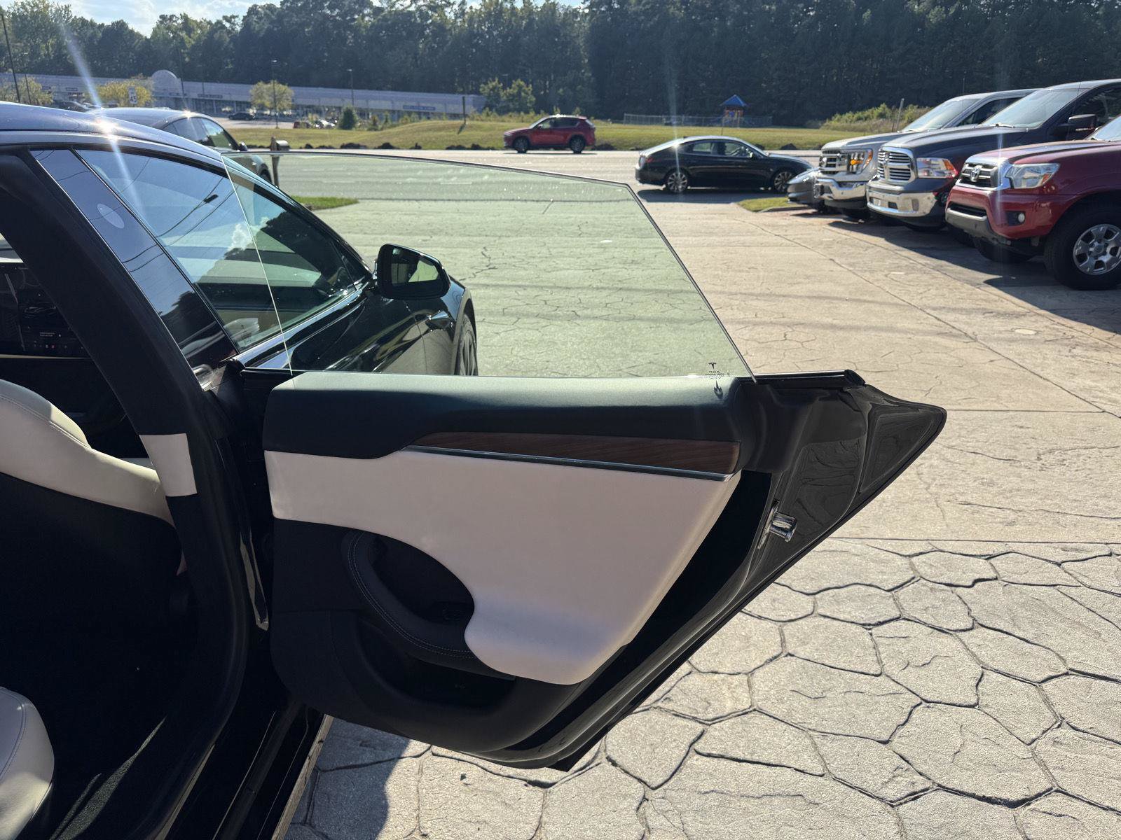 Used 2022 Tesla Model S Standard Range AWD/4WD image 14