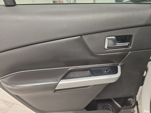 Used 2014 Ford Edge SEL w/ Canadian Touring Package FWD image 17