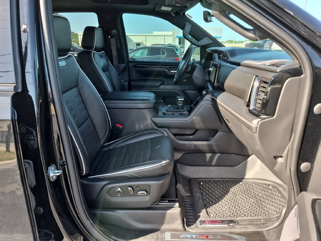 Used 2023 GMC Sierra 1500 AT4X AWD/4WD image 28