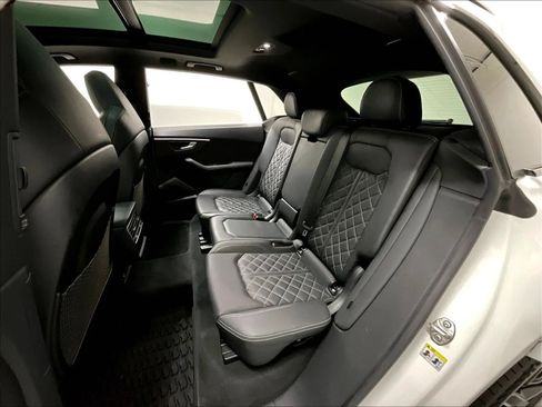 Used 2023 Audi SQ8 Premium Plus AWD/4WD image 14