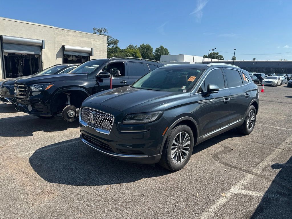 Used 2023 Lincoln Nautilus Reserve AWD/4WD image 1