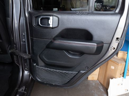 Used 2020 Jeep Wrangler Unlimited Rubicon image 14