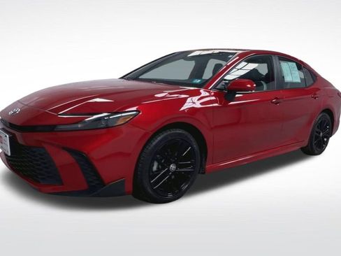 Certified 2025 Toyota Camry SE w/ Convenience Package image 20