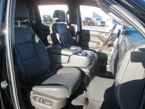 Certified 2022 GMC Sierra 1500 SLT image 18