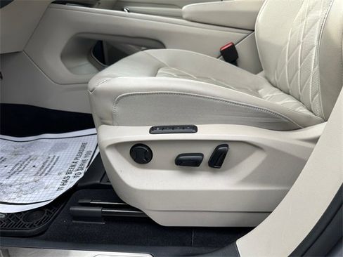 Used 2024 Volkswagen Atlas SEL Premium R-Line image 21