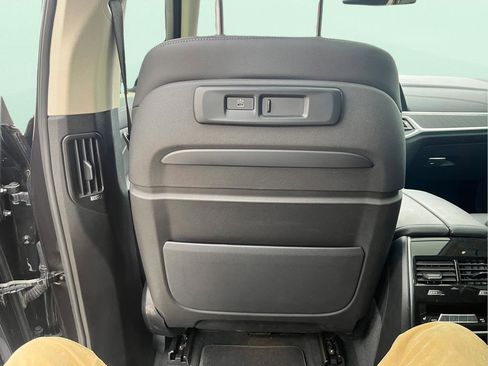 Used 2022 BMW X7 xDrive40i image 30