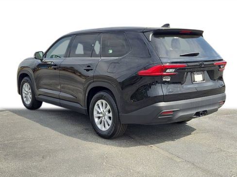 Used 2024 Toyota Grand Highlander AWD image 12
