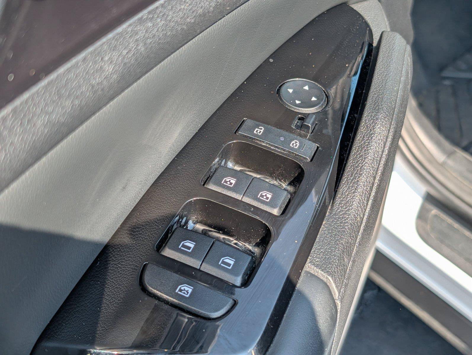 Used 2023 Kia Sportage EX FWD image 15