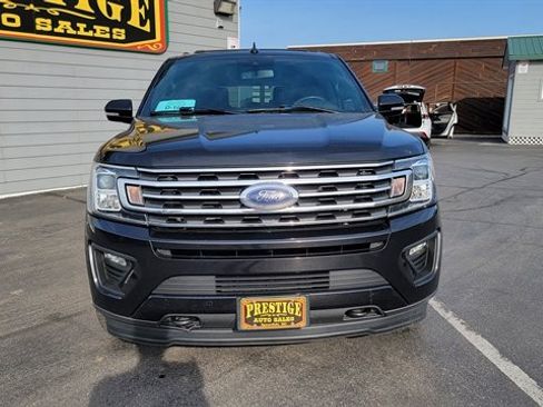 Used 2020 Ford Expedition XLT w/ Equipment Group 202A image 2