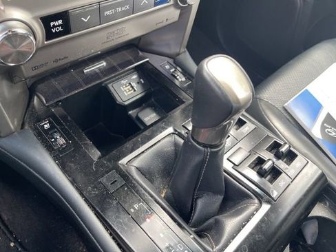 Used 2021 Lexus GX 460 Luxury w/ Accessory Package image 13