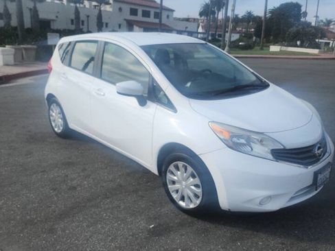 Used 2016 Nissan Versa Note SV FWD image 4