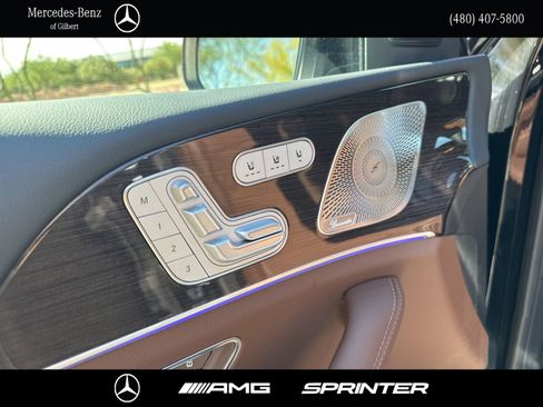 Certified 2025 Mercedes-Benz GLS 450 4MATIC image 15